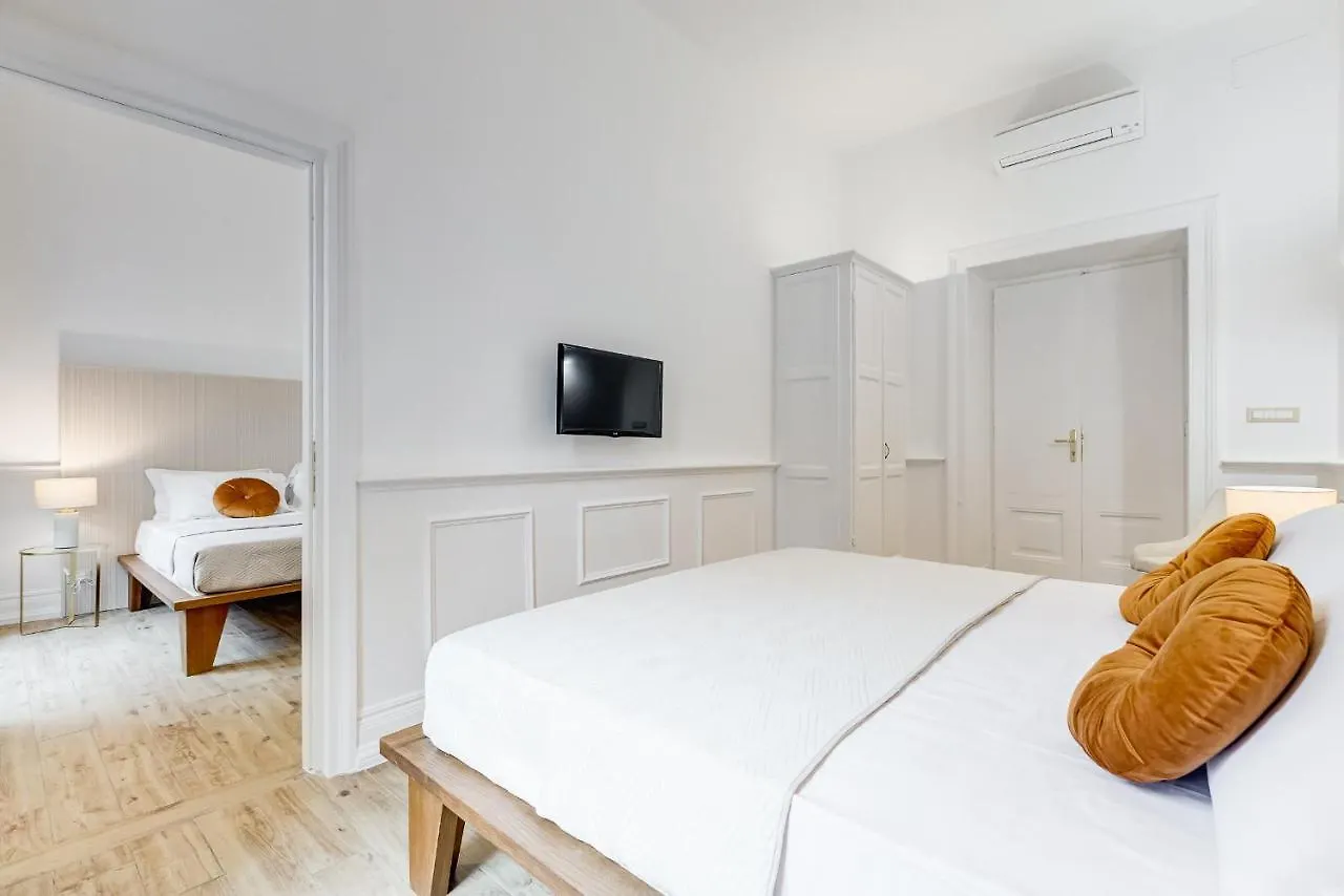 Konukevi Monti Suites Cavour Roma