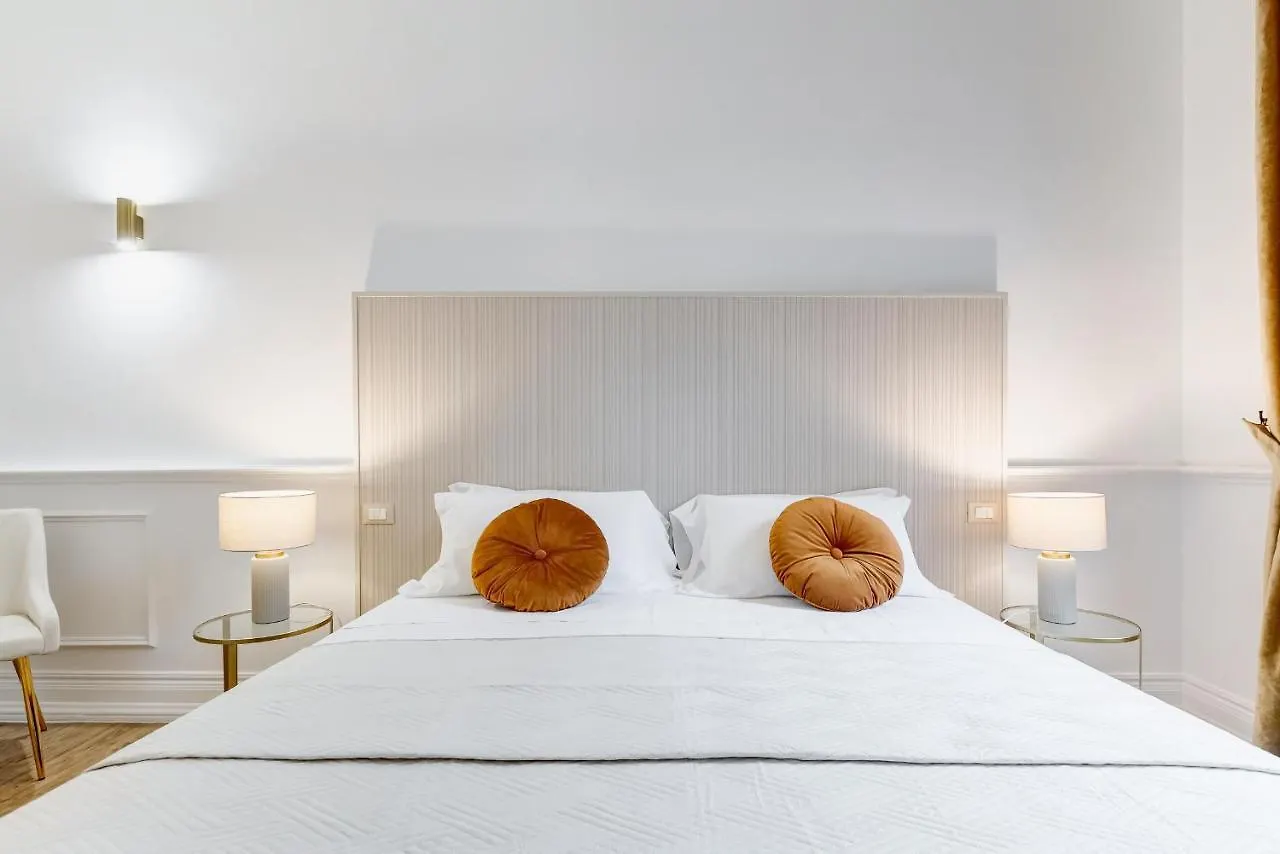 Konukevi Monti Suites Cavour Roma